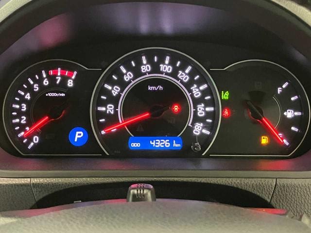 Toyota VOXY 2018 — фото автомобиля 1