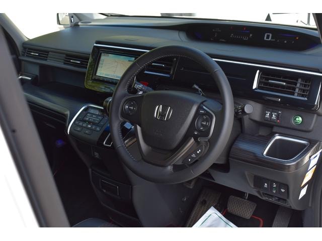 Honda STEPWAGON SPADA 2015 — фото автомобиля 1