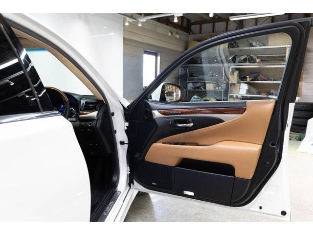 Миниатюра 37