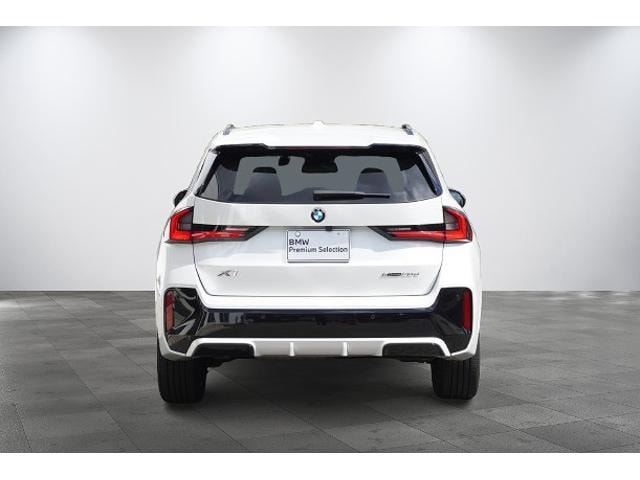 Bmw X1 2023 — фото автомобиля 1