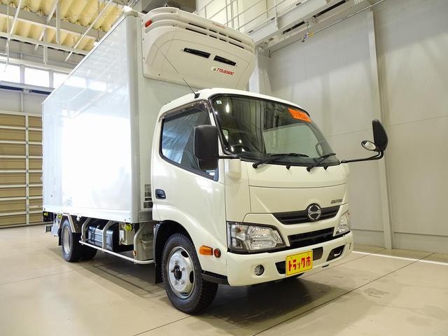 Hino DUTRO 2018 — фото автомобиля 1