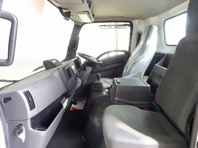 Isuzu ELF TRUCK 2023 — фото автомобиля 1