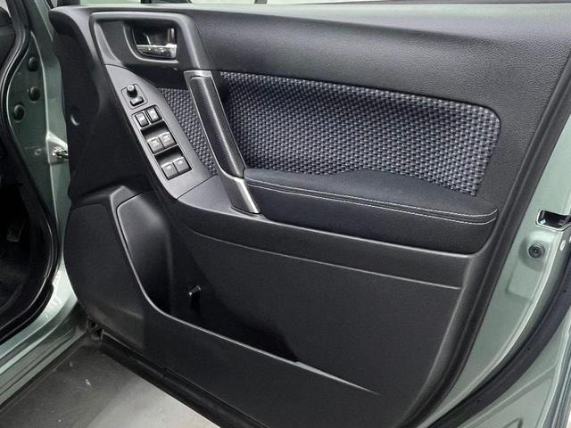 Subaru FORESTER 2015 — фото автомобиля 1