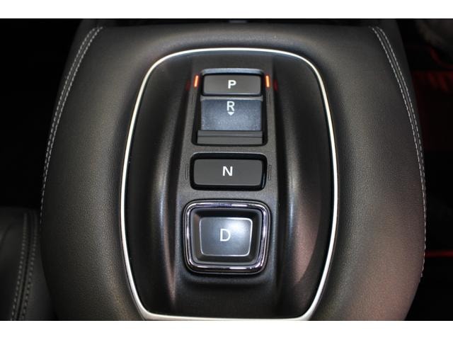 Honda ZR-V 2023 — фото автомобиля 1