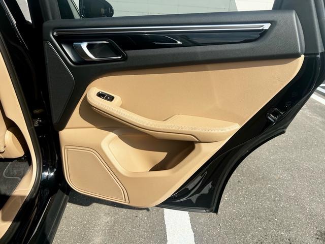 Миниатюра 35