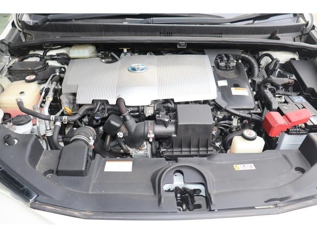 Toyota PRIUS 2018 — фото автомобиля 1