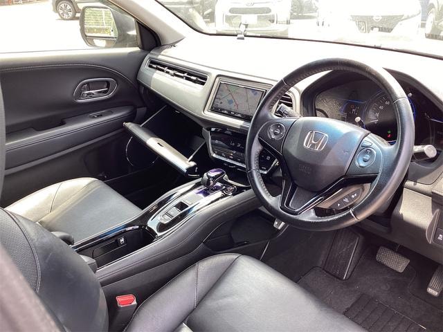 Honda VEZEL 2014 — фото автомобиля 1