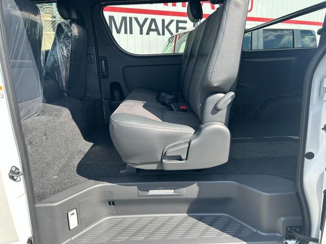 Миниатюра 27