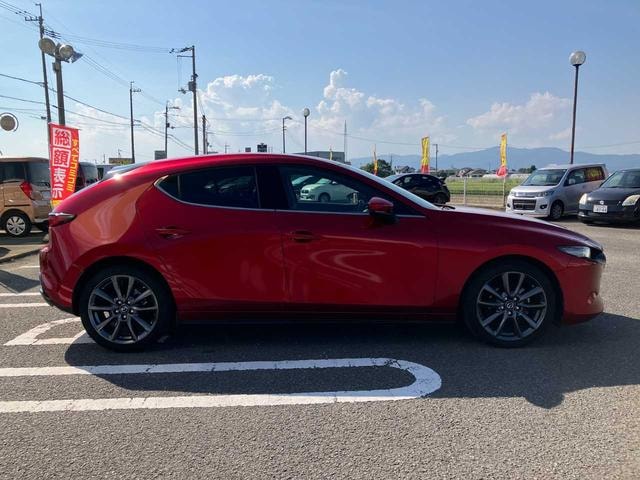 Mazda 3 FASTBACK 2019 — фото автомобиля 1