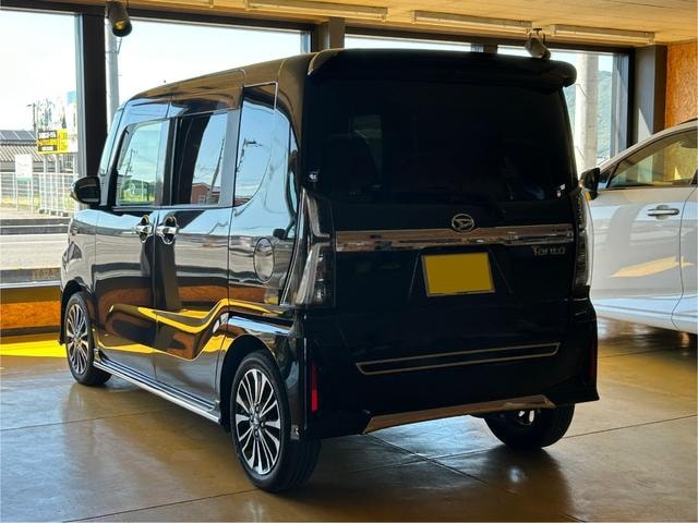 Daihatsu TANTO 2022 — фото автомобиля 1