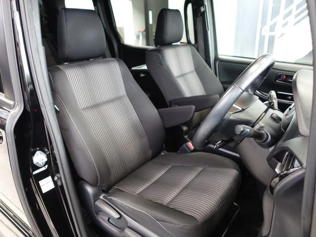 Toyota VOXY 2019 — фото автомобиля 1