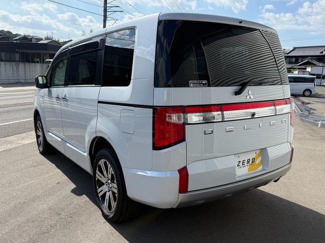 Миниатюра 11