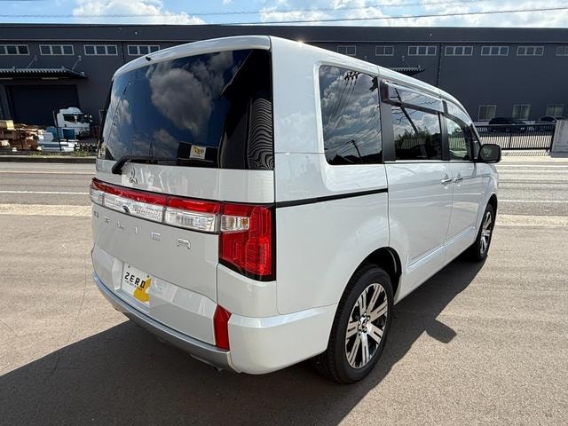Миниатюра 12