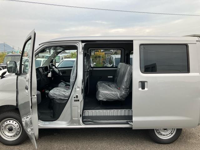 Toyota TOWNACE VAN 2025 — фото автомобиля 1