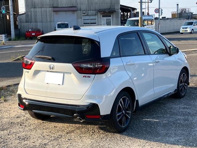 Honda FIT 2026 — фото автомобиля 1