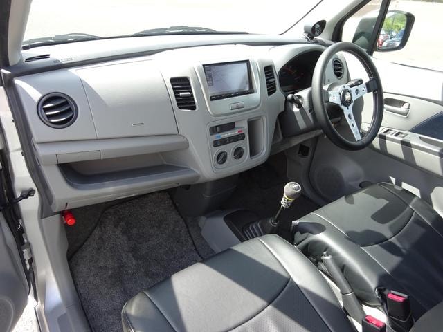 Suzuki WAGON R 2009 — фото автомобиля 1