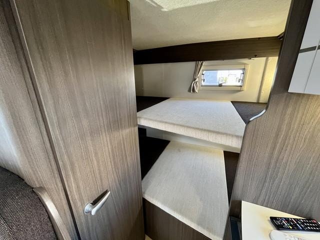 Миниатюра 27