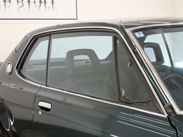 Nissan SKYLINE 1972 — фото автомобиля 1