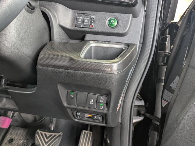 Honda STEPWAGON SPADA 2018 — фото автомобиля 1
