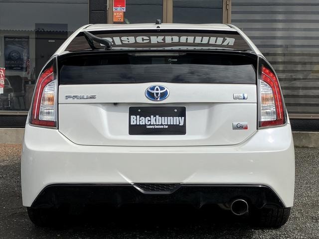 Миниатюра 28
