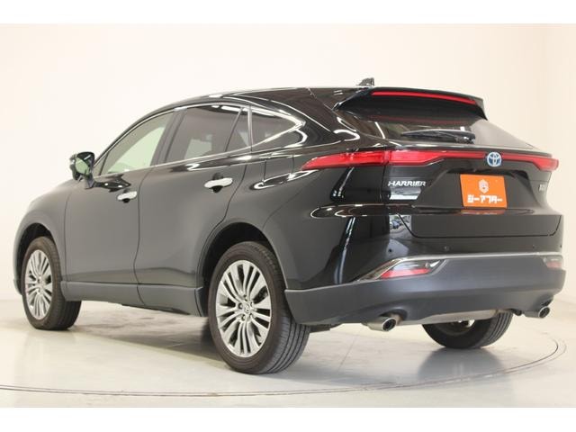 Toyota HARRIER HYBRID 2021 — фото автомобиля 1
