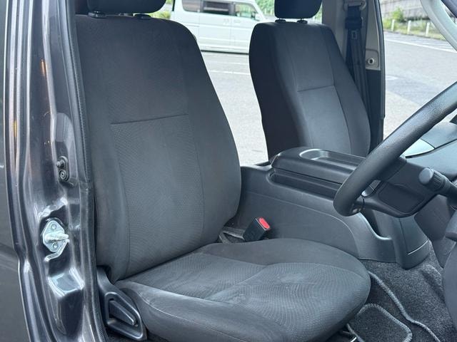Toyota HIACE VAN 2021 — фото автомобиля 1
