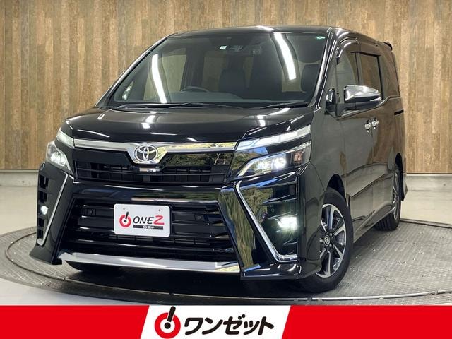 Toyota VOXY 2021 — фото автомобиля 1