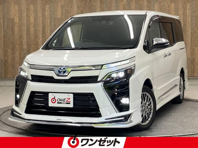 Toyota VOXY 2021 — фото автомобиля 1