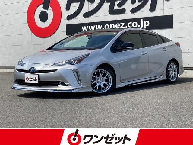 Toyota PRIUS 2019 — фото автомобиля 1
