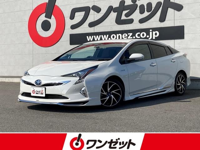 Toyota PRIUS 2017 — фото автомобиля 1