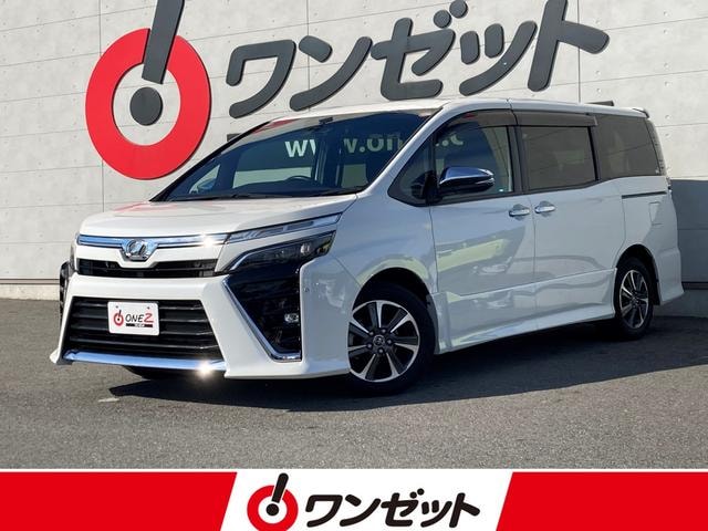 Toyota VOXY 2018 — фото автомобиля 1
