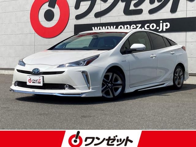 Toyota PRIUS 2019 — фото автомобиля 1