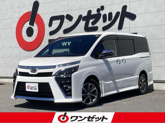 Toyota VOXY 2021 — фото автомобиля 1