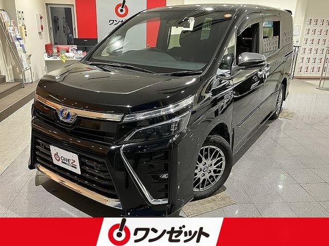 Toyota VOXY 2018 — фото автомобиля 1