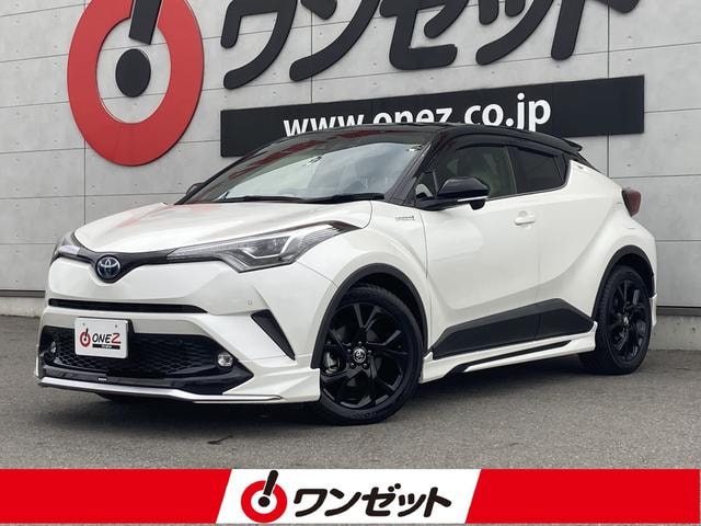Toyota C-HR 2019 — фото автомобиля 1