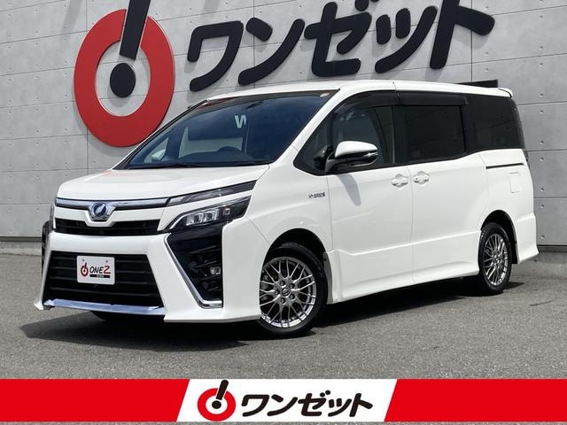 Toyota VOXY 2017 — фото автомобиля 1