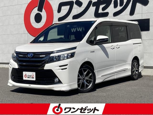 Toyota VOXY 2015 — фото автомобиля 1