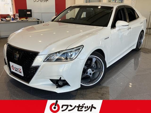 Toyota CROWN HYBRID 2014 — фото автомобиля
