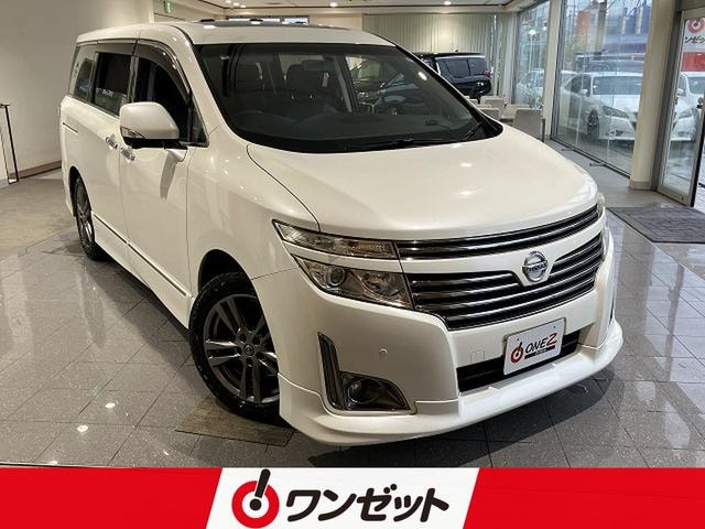 Nissan ELGRAND 2012 — фото автомобиля 1