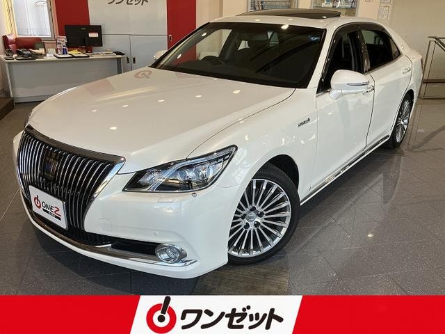 Toyota CROWN MAJESTA 2015 — фото автомобиля