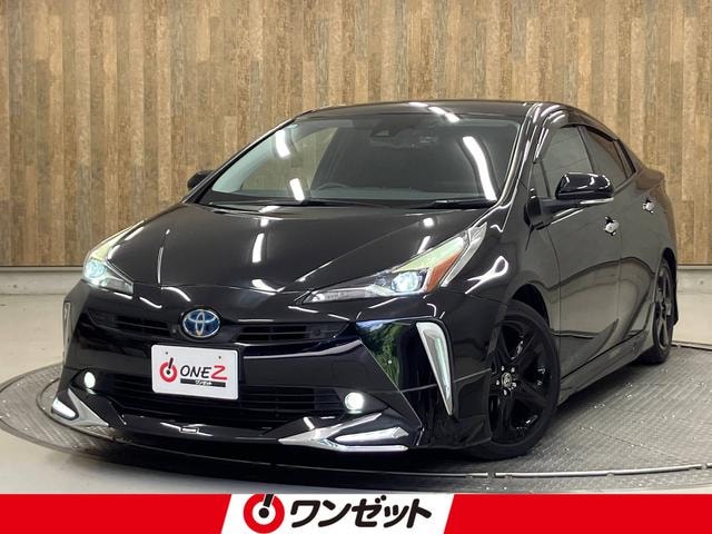 Toyota PRIUS 2020 — фото автомобиля