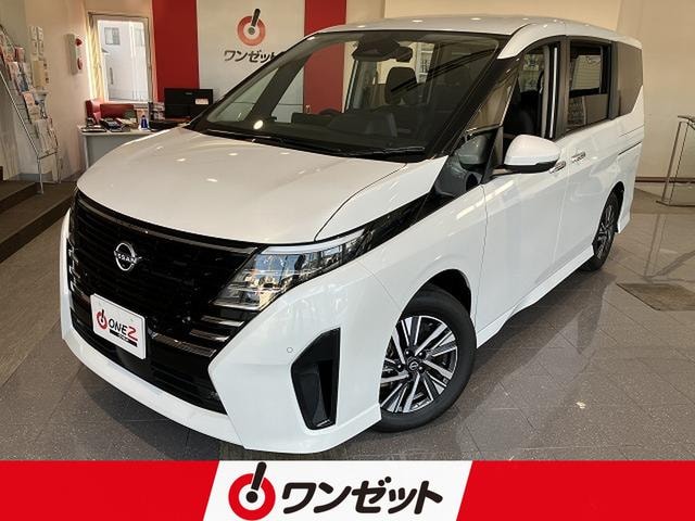 Nissan SERENA 2026 — фото автомобиля