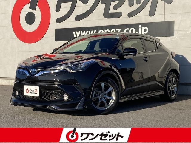 Toyota C-HR 2017 — фото автомобиля
