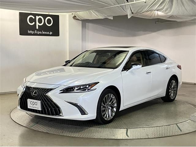 Lexus ES 2025 — фото автомобиля 1