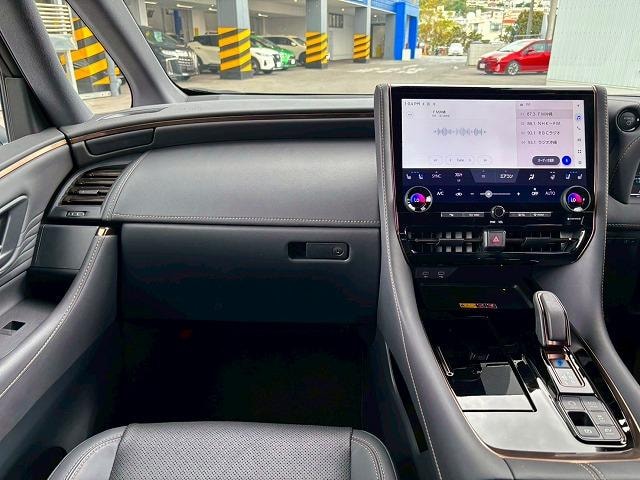 Toyota VELLFIRE HYBRID 2023 — фото автомобиля 1