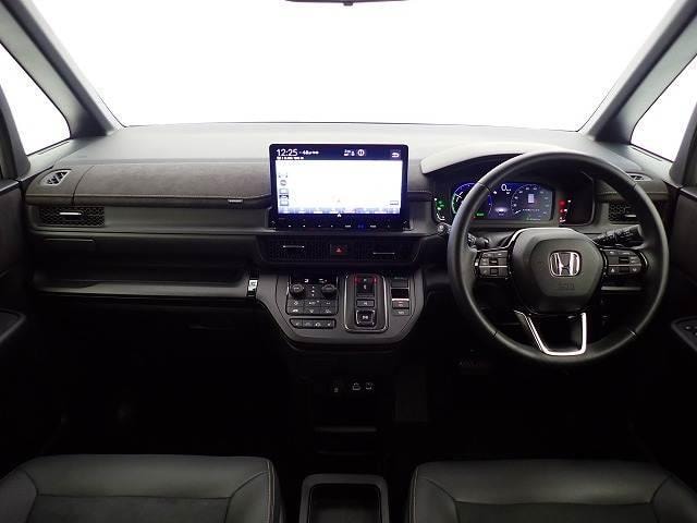 Honda STEPWAGON 2023 — фото автомобиля 1