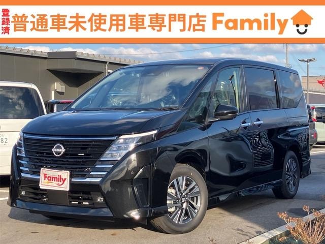 Nissan SERENA 2025 — фото автомобиля 1