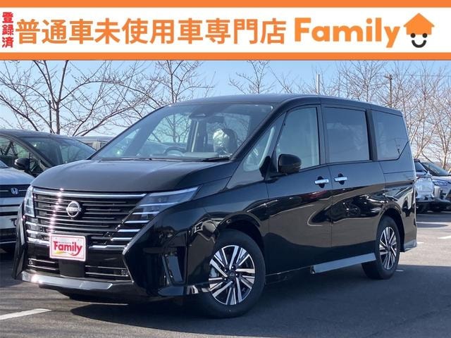 Nissan SERENA 2026 — фото автомобиля 1