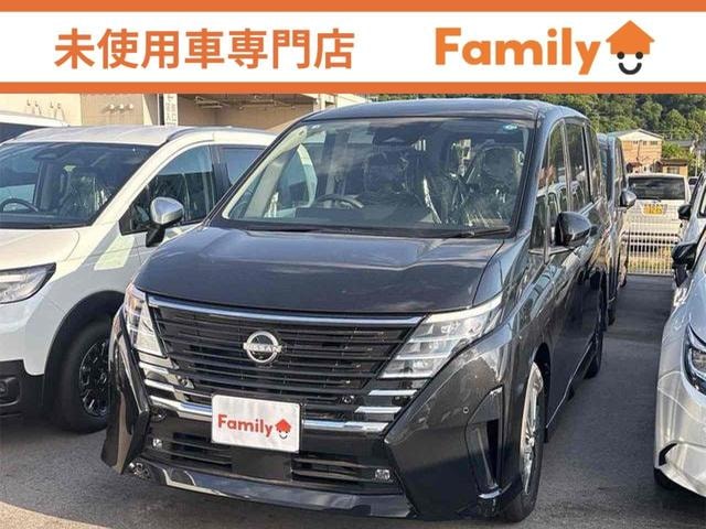 Nissan SERENA 2026 — фото автомобиля 1