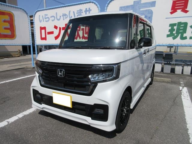 Honda N-BOX CUSTOM 2023 — фото автомобиля 1